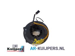 Używane Przewód spiralny poduszki powietrznej Opel Agila (A) 1.0 12V Cena € 10,00 Procedura marży oferowane przez Autorecycling Kuijpers