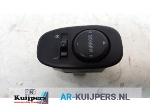 Used Mirror switch Toyota Carina E (T19) 1.6i 16V Price € 10,00 Margin scheme offered by Autorecycling Kuijpers