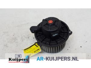 Usagé Moteur de ventilation chauffage Hyundai Matrix 1.6 16V Prix € 19,00 Règlement à la marge proposé par Autorecycling Kuijpers