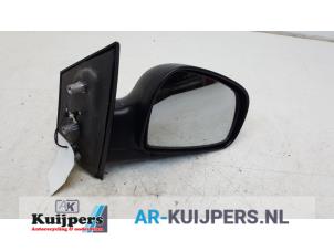 Used Wing mirror, right Hyundai Matrix 1.6 16V Price € 29,00 Margin scheme offered by Autorecycling Kuijpers