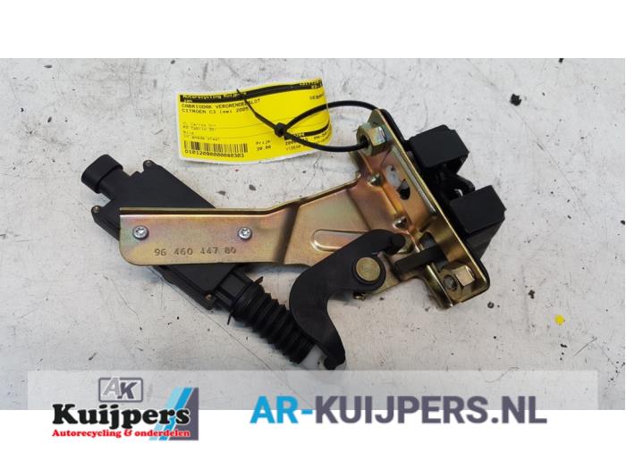 Używane Blokada dachu cabrio Citroen C3 Pluriel (HB) 1.4 Cena € 20,00 Procedura marży oferowane przez Autorecycling Kuijpers
