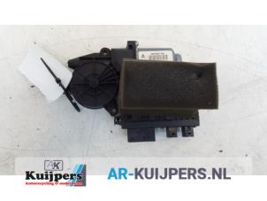 Used Door window motor Citroen C4 Grand Picasso (UA) 2.0 16V Autom. Price € 25,00 Margin scheme offered by Autorecycling Kuijpers