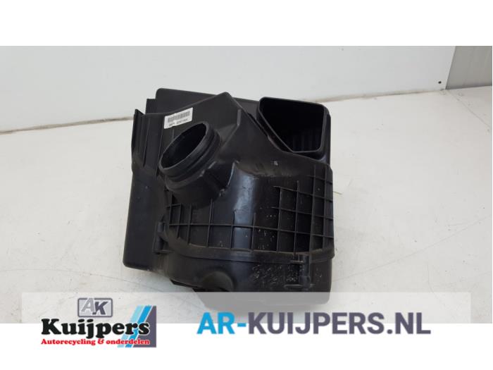 Gebrauchte Luftfiltergehäuse BMW 1 serie (E81) 118i 16V Preis € 34,00 Margenregelung angeboten von Autorecycling Kuijpers