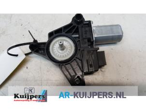 Używane Silnik szyby drzwiowej Mercedes A (W176) 2.0 A-220 Turbo 16V 4-Matic Cena € 29,00 Procedura marży oferowane przez Autorecycling Kuijpers