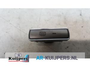 Used Frontscreen heating switch Ford Mondeo IV Wagon 1.8 TDCi 125 16V Price € 10,00 Margin scheme offered by Autorecycling Kuijpers