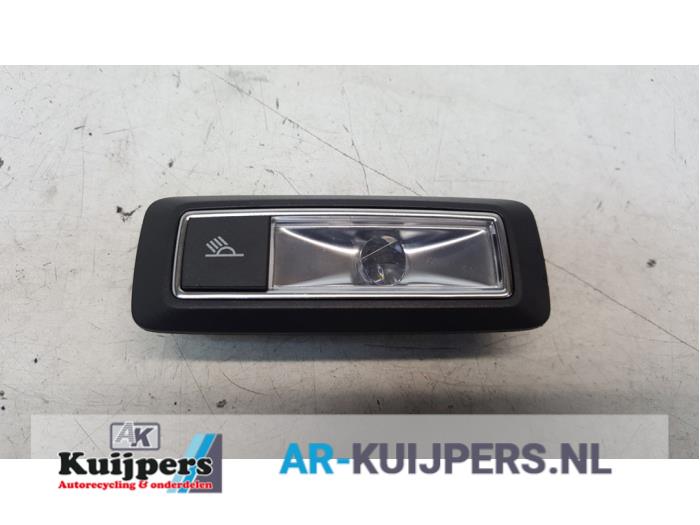 Używane Lampa LED Cupra Ateca 2.0 TSI 16V 4Drive Cena € 18,00 Procedura marży oferowane przez Autorecycling Kuijpers