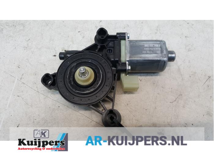 Usados Motor de ventanilla de puerta Cupra Ateca 2.0 TSI 16V 4Drive Precio € 15,00 Norma de margen ofrecido por Autorecycling Kuijpers