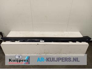 Used Side skirt, left BMW 5 serie (G30) 520i 1.6 TwinPower Turbo 16V Price € 120,00 Margin scheme offered by Autorecycling Kuijpers