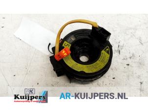 Używane Przewód spiralny poduszki powietrznej Toyota Yaris (P1) 1.4 D-4D Cena € 40,00 Procedura marży oferowane przez Autorecycling Kuijpers