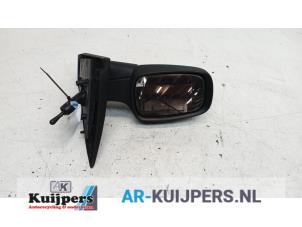 Used Wing mirror, left Renault Clio III (BR/CR) 1.5 dCi 105 FAP Price € 14,00 Margin scheme offered by Autorecycling Kuijpers