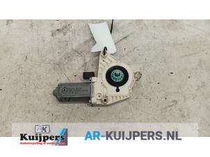 Używane Silnik szyby drzwiowej Mercedes B (W245,242) 2.0 B-180 CDI 16V Cena € 19,00 Procedura marży oferowane przez Autorecycling Kuijpers