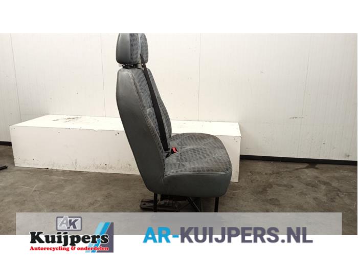 Seats + rear seat (complete) from a Ford Transit 2.2 TDCi 16V 2012