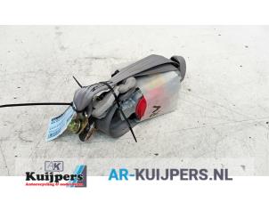 Used Front seatbelt, right Mazda Demio (DW) 1.5 16V Price € 25,00 Margin scheme offered by Autorecycling Kuijpers