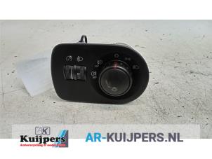 Używane Przelacznik swiatel Seat Leon (1P1) 2.0 TDI 16V FR Cena € 15,00 Procedura marży oferowane przez Autorecycling Kuijpers