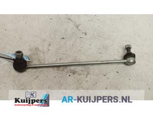 Used Anti-roll bar guide Seat Leon (1P1) 2.0 TDI 16V FR Price € 15,00 Margin scheme offered by Autorecycling Kuijpers