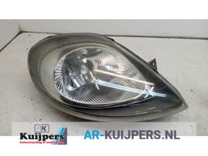 Used Headlight, right Nissan Primastar 1.9 dCi 80 Price € 20,00 Margin scheme offered by Autorecycling Kuijpers