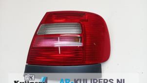 Usados Luz trasera derecha Audi A4 (B5) 1.6 Precio € 15,00 Norma de margen ofrecido por Autorecycling Kuijpers