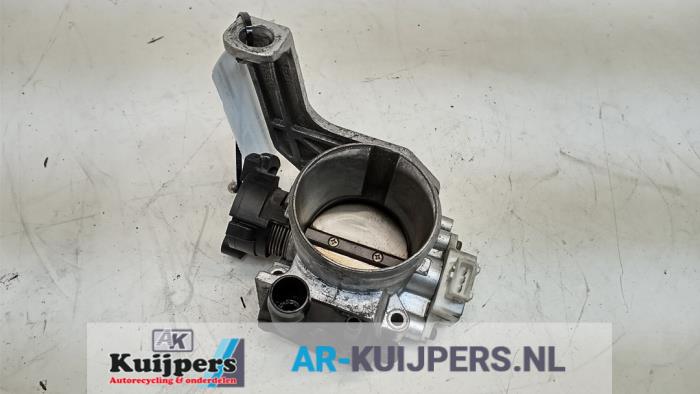 Usagé Boitier papillon Renault Espace (JE) 3.0 V6 24V Grand Espace Prix € 30,00 Règlement à la marge proposé par Autorecycling Kuijpers
