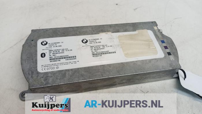 Używane Modul Bluetooth BMW 7 serie (E65/E66/E67) 730d,Ld 3.0 24V Cena € 40,00 Procedura marży oferowane przez Autorecycling Kuijpers