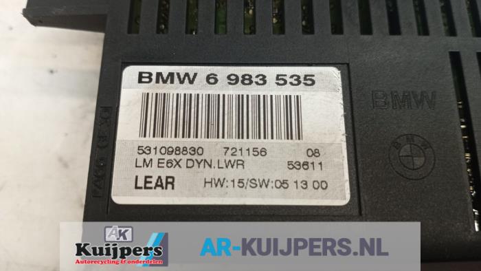 Ordinateur éclairage d'un BMW 7 serie (E65/E66/E67) 730d,Ld 3.0 24V 2006