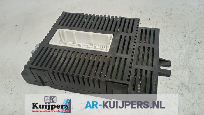 Usagé Ordinateur éclairage BMW 7 serie (E65/E66/E67) 730d,Ld 3.0 24V Prix € 50,00 Règlement à la marge proposé par Autorecycling Kuijpers