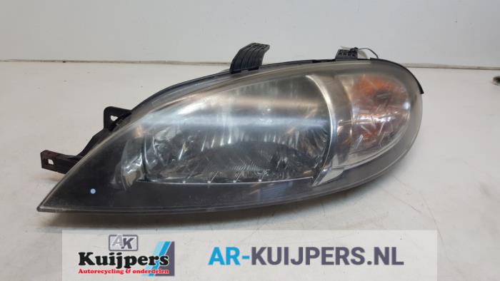 Używane Reflektor lewy Chevrolet Lacetti (KLAN) 1.4 16V Cena € 25,00 Procedura marży oferowane przez Autorecycling Kuijpers