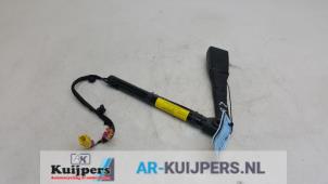 Used Front seatbelt buckle, left Opel Signum (F48) 2.2 DGI 16V Price € 25,00 Margin scheme offered by Autorecycling Kuijpers