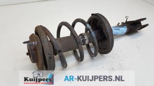 Used Front shock absorber rod, right Mitsubishi Outlander (CU) 2.0 16V 4x2 Price € 30,00 Margin scheme offered by Autorecycling Kuijpers