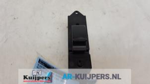 Used Electric window switch Mitsubishi L-200 2.5 DI-D 4x4 Price € 10,00 Margin scheme offered by Autorecycling Kuijpers
