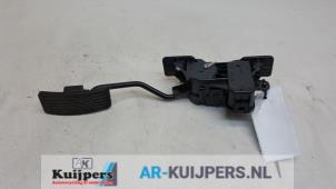Used Accelerator pedal Mitsubishi L-200 2.5 DI-D 4x4 Price € 15,00 Margin scheme offered by Autorecycling Kuijpers