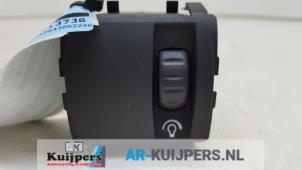 Used Cockpit dimmer Renault Megane III Grandtour (KZ) 2.0 16V TCe 180 Price € 12,00 Margin scheme offered by Autorecycling Kuijpers