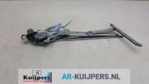 Used Window mechanism 4-door, front right Mitsubishi L-200 2.5 DI-D 4x4 Price € 45,00 Margin scheme offered by Autorecycling Kuijpers