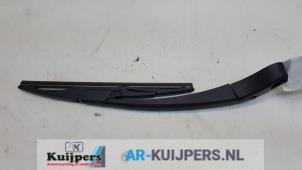 Used Rear wiper arm Renault Megane III Grandtour (KZ) 2.0 16V TCe 180 Price € 10,00 Margin scheme offered by Autorecycling Kuijpers