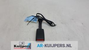 Used Front seatbelt buckle, right Nissan Note (E11) 1.4 16V Price € 15,00 Margin scheme offered by Autorecycling Kuijpers