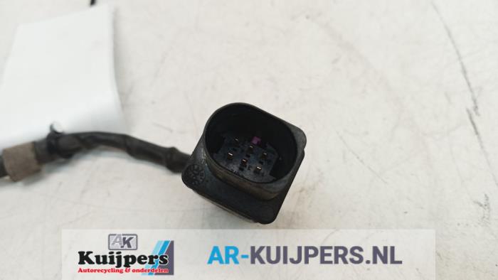 Sonde lambda d'un Volkswagen Transporter T5 2.0 TDI DRF 2010
