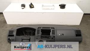 Usagé Airbag set + dashboard Volkswagen Transporter T5 2.0 TDI DRF Prix € 695,00 Règlement à la marge proposé par Autorecycling Kuijpers