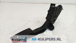 Used Accelerator pedal Kia Venga 1.4 CVVT 16V Price € 15,00 Margin scheme offered by Autorecycling Kuijpers