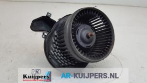 Usagé Moteur de ventilation chauffage Volvo V70 (SW) 2.4 D5 20V Prix € 34,00 Règlement à la marge proposé par Autorecycling Kuijpers