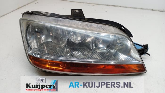 Używane Reflektor prawy Fiat Idea (350AX) 1.4 16V Cena € 45,00 Procedura marży oferowane przez Autorecycling Kuijpers