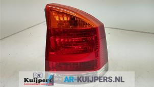 Usagé Feu arrière droit Opel Vectra C 2.2 16V Prix € 15,00 Règlement à la marge proposé par Autorecycling Kuijpers