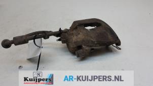 Used Front brake calliper, left Ford Focus 2 Wagon 1.6 16V Price € 19,00 Margin scheme offered by Autorecycling Kuijpers