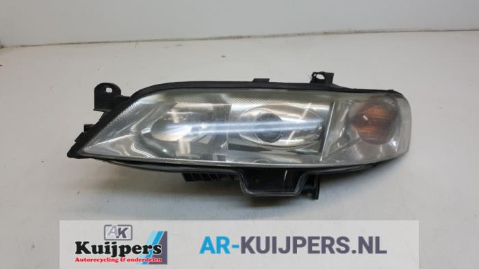Używane Reflektor lewy Opel Vectra B (36) 1.8 16V Ecotec Cena € 45,00 Procedura marży oferowane przez Autorecycling Kuijpers