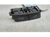 Central locking switch from a Mercedes C Estate (S204), 2007 / 2014 2.2 C-200 CDI 16V BlueEFFICIENCY, Combi/o, Diesel, 2.143cc, 100kW (136pk), RWD, OM651913, 2010-08 / 2014-08, 204.201 2011