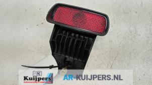 Używane Dodatkowe swiatlo stopu srodek Suzuki Alto (RF410) 1.1 16V Cena € 15,00 Procedura marży oferowane przez Autorecycling Kuijpers