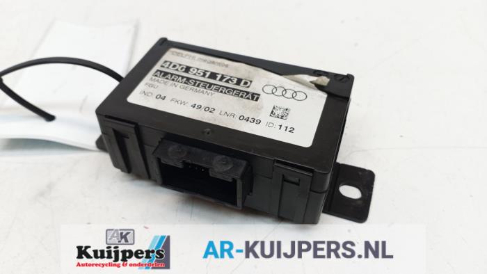 Begagnade Larmmodul Audi RS 6 Avant (C5) RS6 4.2 V8 40V Biturbo Pris € 20,00 Marginaltabell erbjuds av Autorecycling Kuijpers