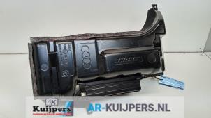 Gebrauchte Subwoofer Audi RS 6 Avant (C5) 4.2 V8 40V Biturbo Preis € 40,00 Margenregelung angeboten von Autorecycling Kuijpers