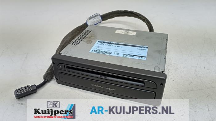Używane System nawigacji Renault Espace (JK) 2.0 16V Turbo Cena € 40,00 Procedura marży oferowane przez Autorecycling Kuijpers