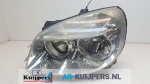 Used Headlight, left Fiat Doblo Cargo (223) 1.3 D 16V Multijet DPF Price € 35,00 Margin scheme offered by Autorecycling Kuijpers