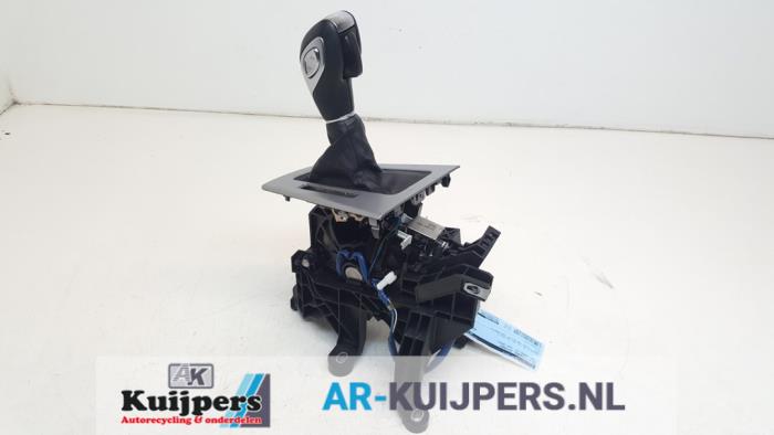 Usados Palanca selectora automática Ford Focus 3 1.6 Ti-VCT 16V 125 Precio € 40,00 Norma de margen ofrecido por Autorecycling Kuijpers