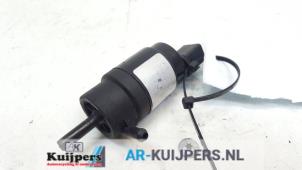 Used Windscreen washer pump Volkswagen New Beetle (9C1/9G1) 1.9 TDI 100 Price € 10,00 Margin scheme offered by Autorecycling Kuijpers